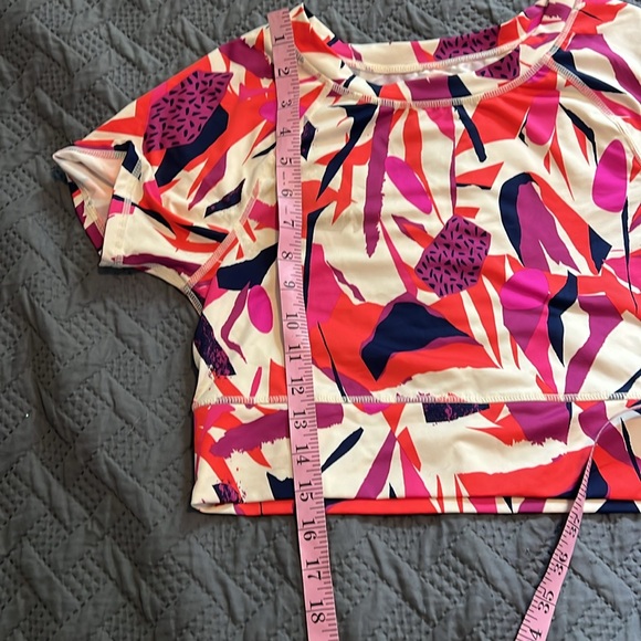 J Dow Fitness : Cropped Athletic Tee - Large - Picture 5 of 7